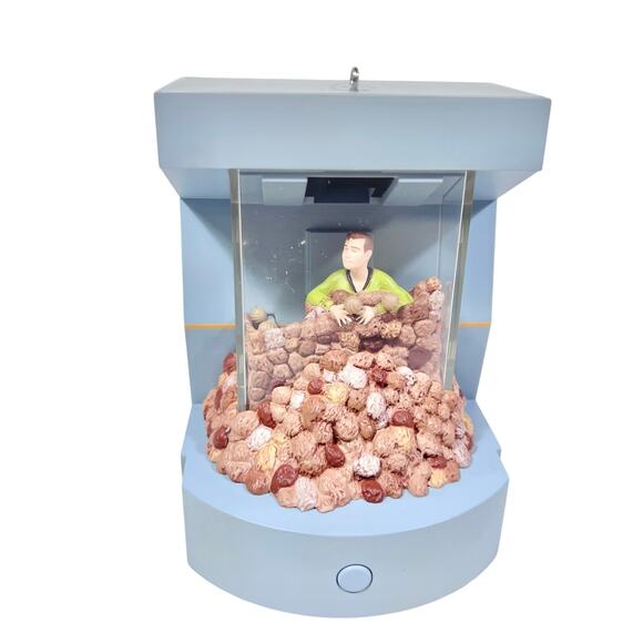 Star Trek Christmas Ornaments Lot of 6 Tribbles Tucker Worf Locutus of Borg Y2K - Picture 2 of 10